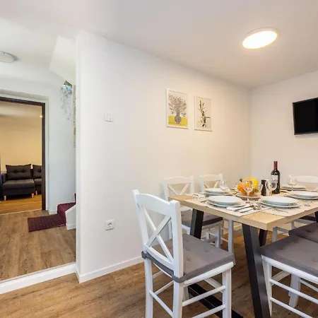 Apartment Ciro Selce