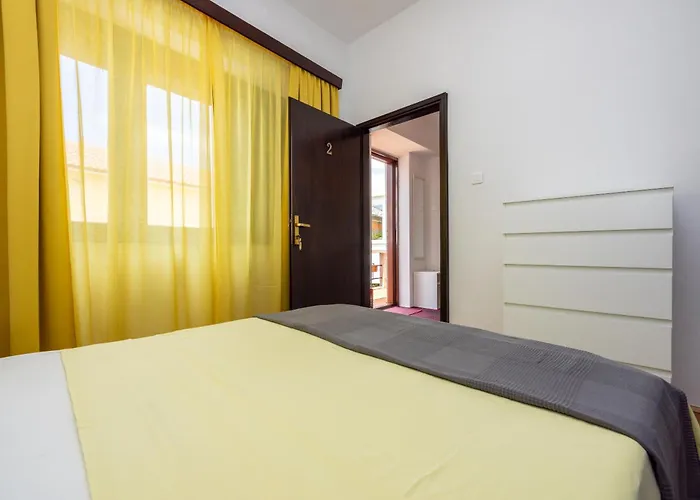 Ciro Apartment Selce